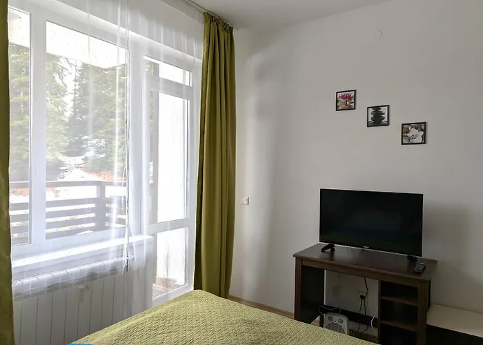 Strim 406 Stream Resort, *